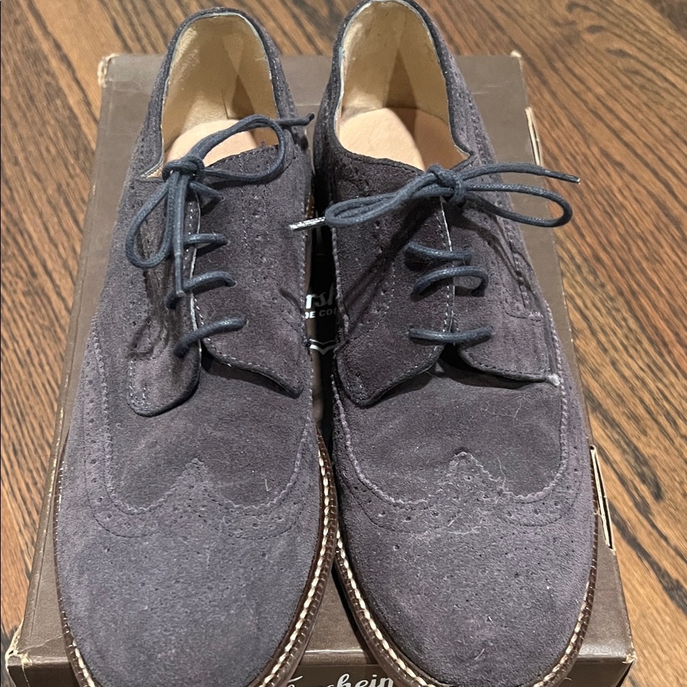 Crewcuts boys  Oxford Shoes - Dark blue wingtips  Suede great condition; size 5